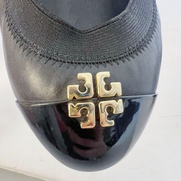 Like New Tory Burch Jolie Cap Toe Ballet Flat Black Leather Gold Emblem Size 10 - Picture 2 of 7